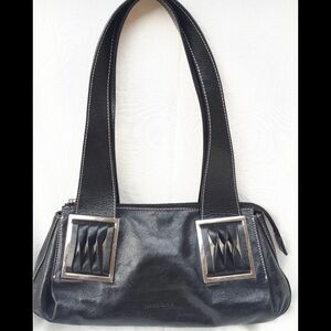 Stunning Vintage Leather Handbag with Silver Accents